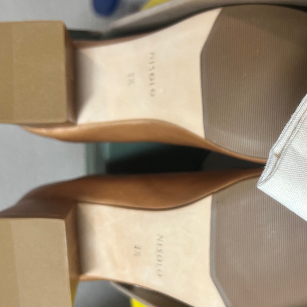 Nisolo Tan Block Heel Pumps - Picture 12 of 12